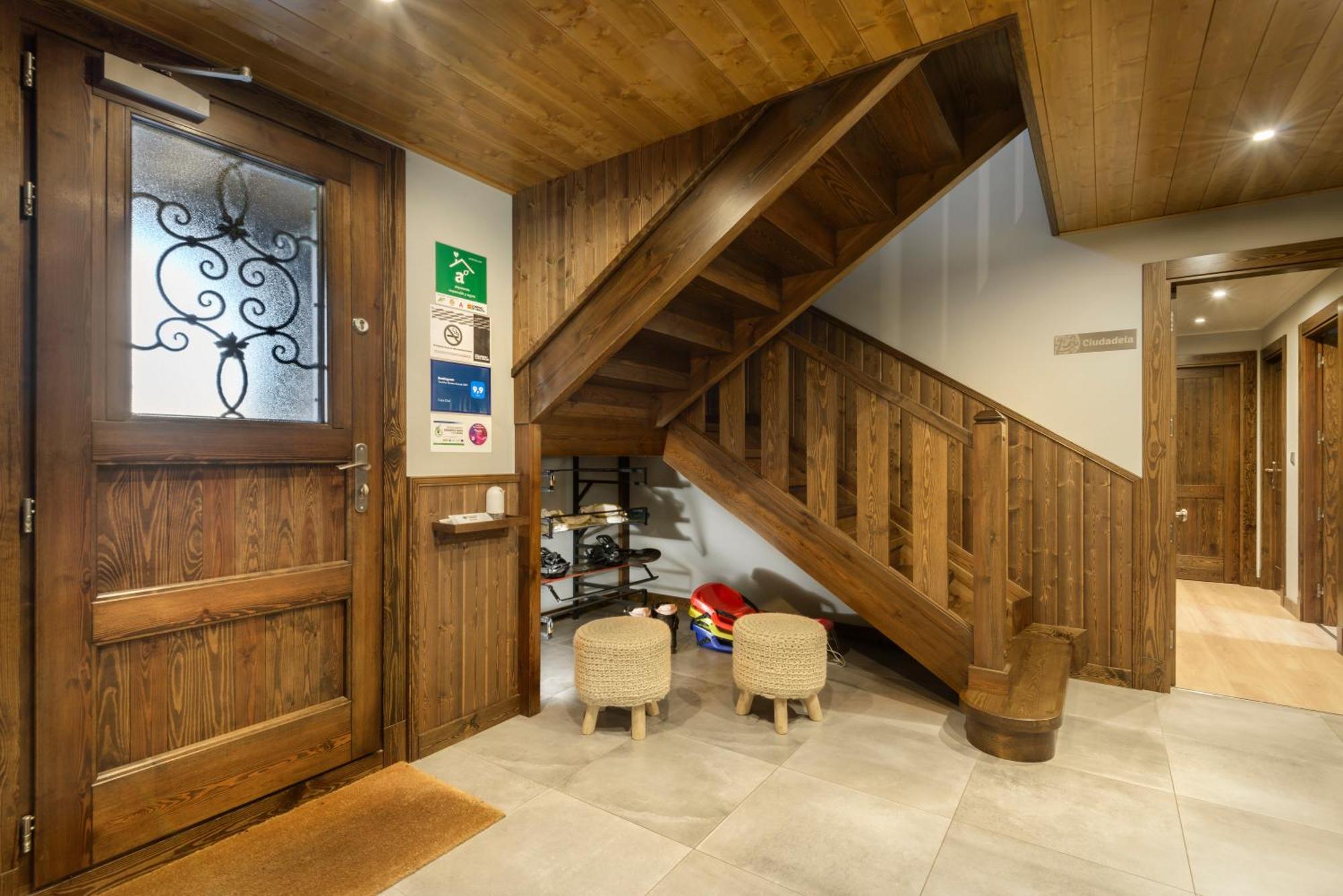 Casa Otal Leilighet Jaca Eksteriør bilde